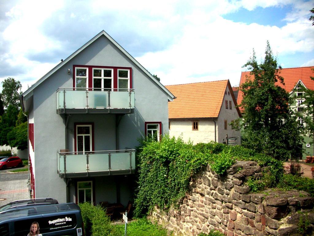 Apartments Am Storchenturm Im Hellgrevenhof Eisenach Exterior foto