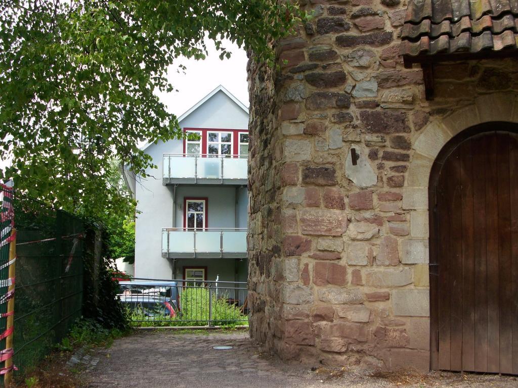 Apartments Am Storchenturm Im Hellgrevenhof Eisenach Exterior foto